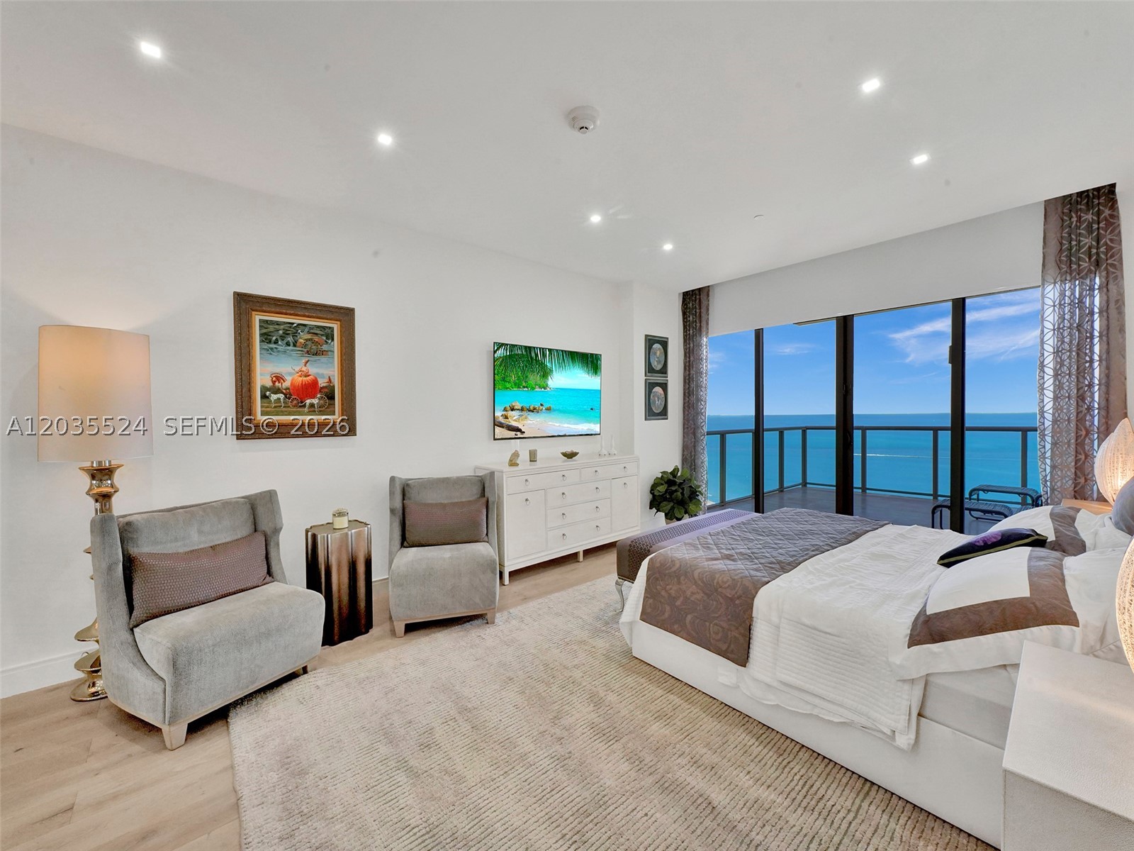 BAL HARBOUR CENTER CONDO - Residential Lease