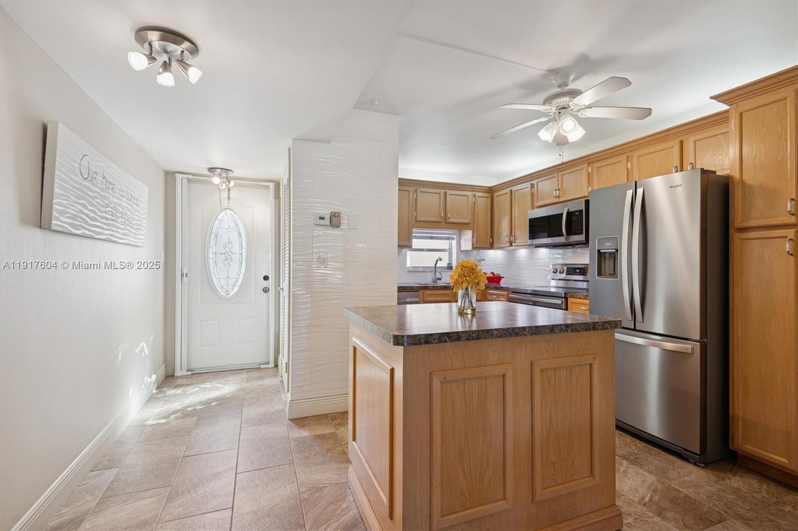 HOLLYBROOK GOLF AND - Residential