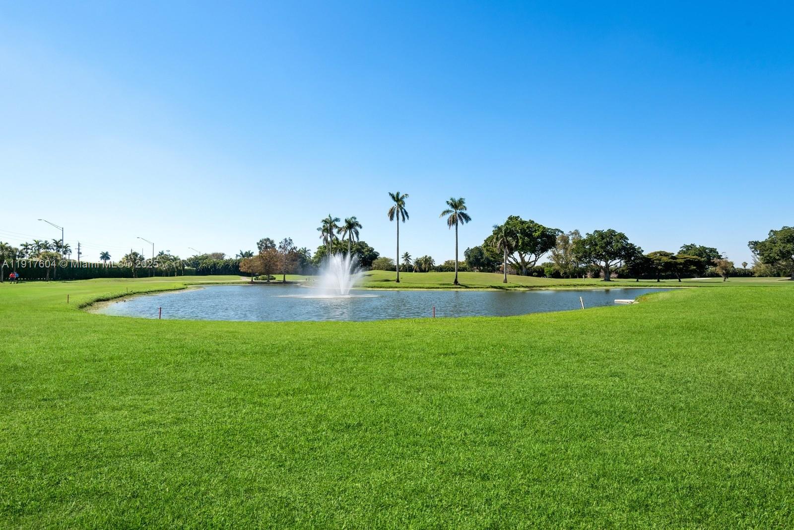 HOLLYBROOK GOLF AND - Residential