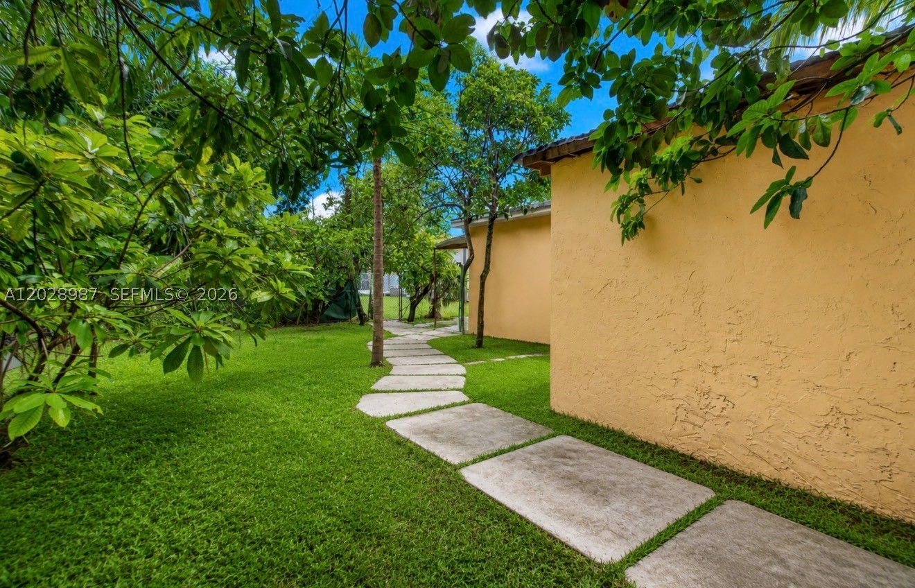 BRUCE TERRACE - Residential