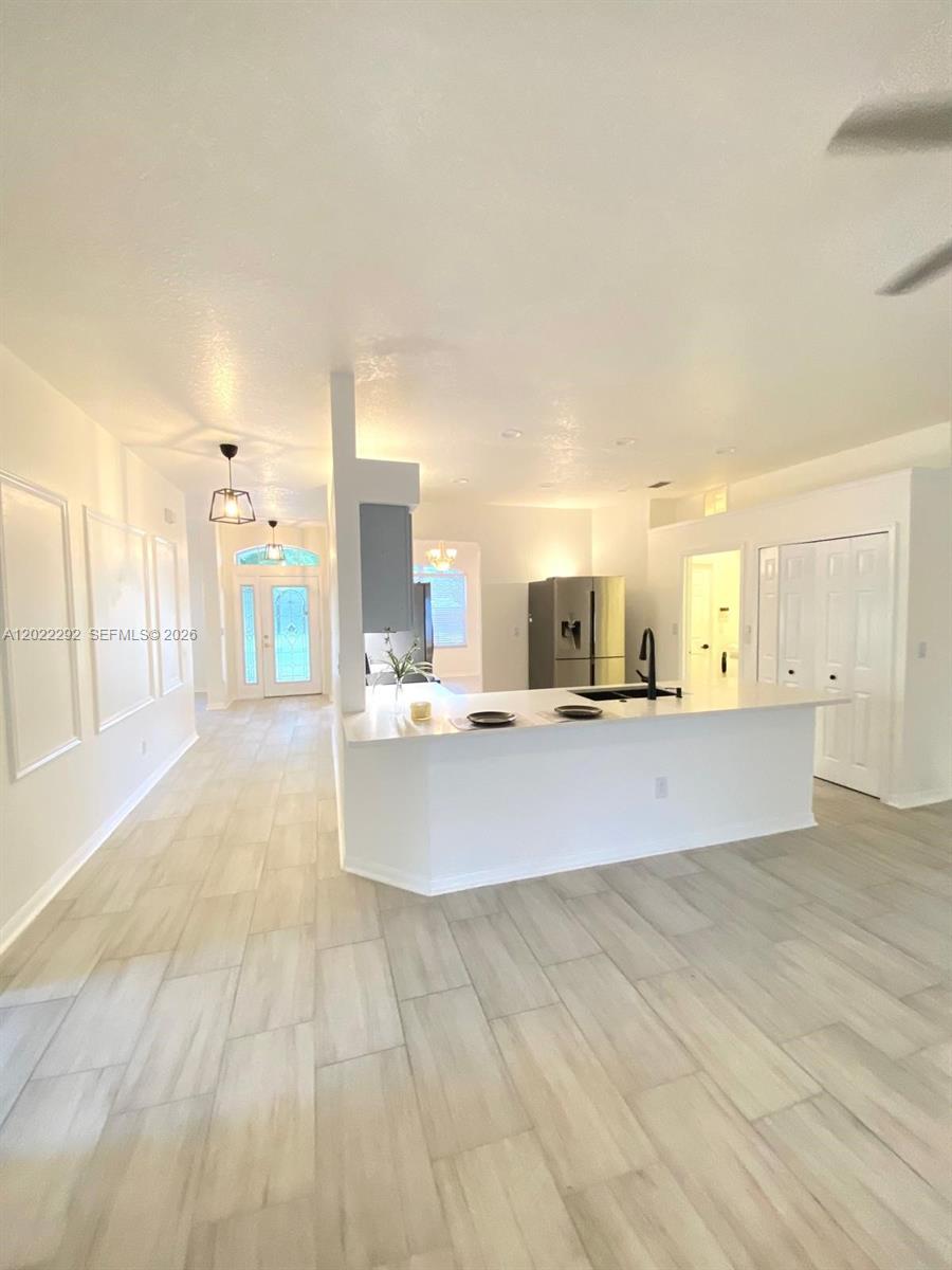 SOMERSET ESTATES COMMUNITY - Residential