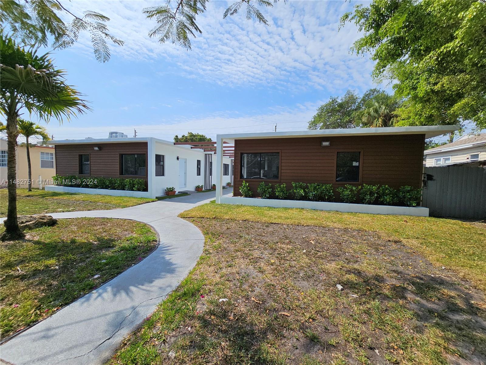 HOLLYWOOD - Residential Lease