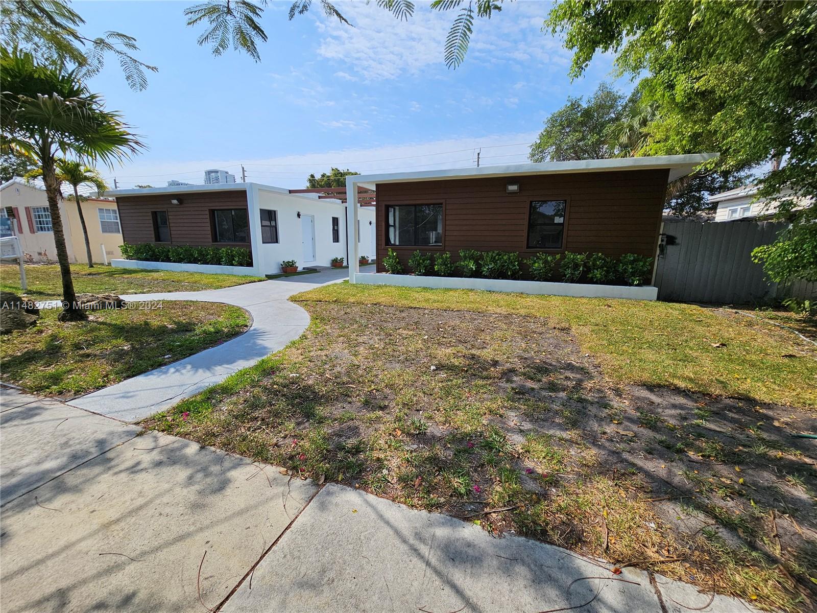 HOLLYWOOD - Residential Lease
