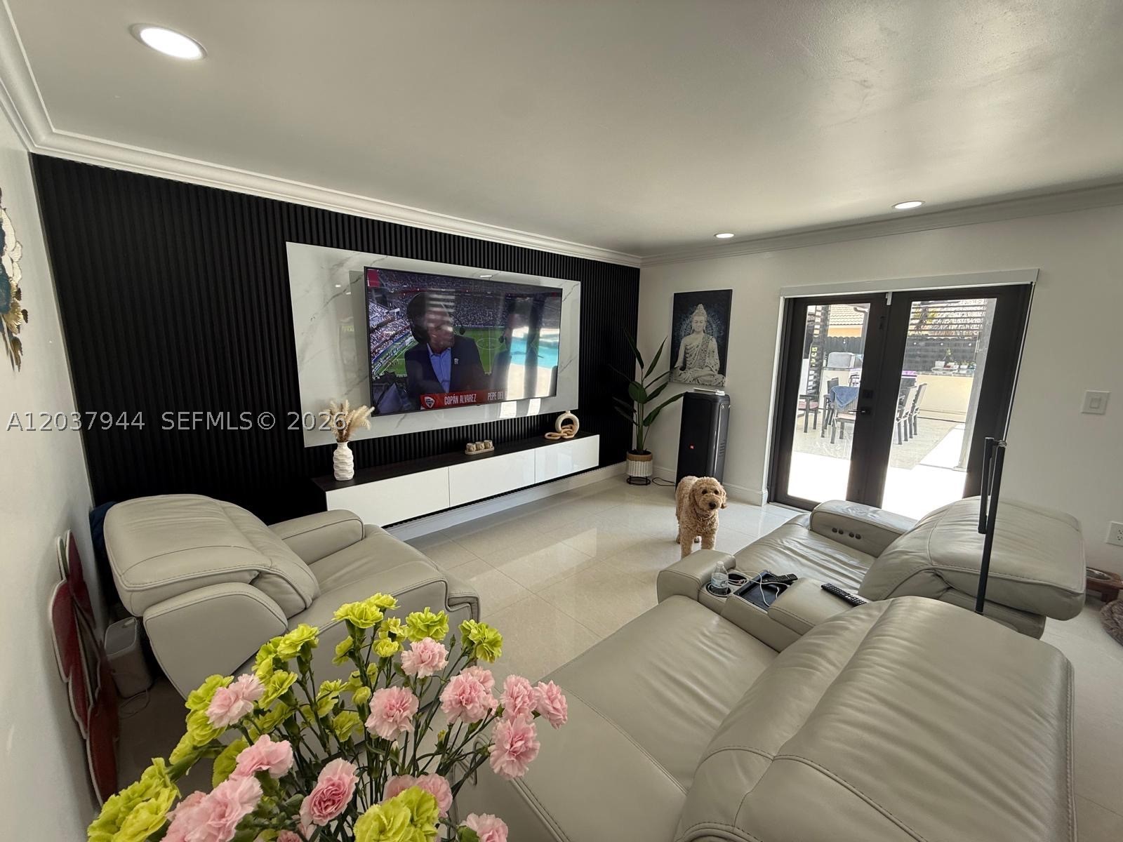 G B ESTATES - Residential