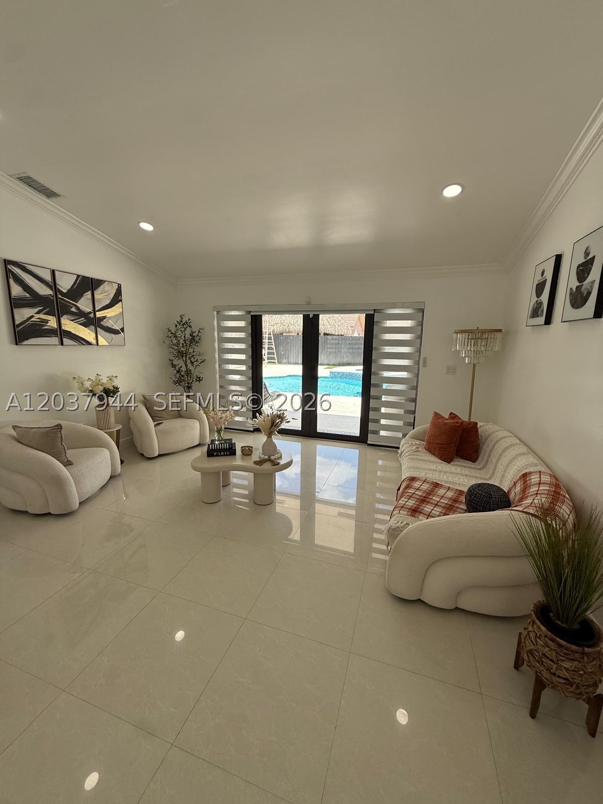 G B ESTATES - Residential