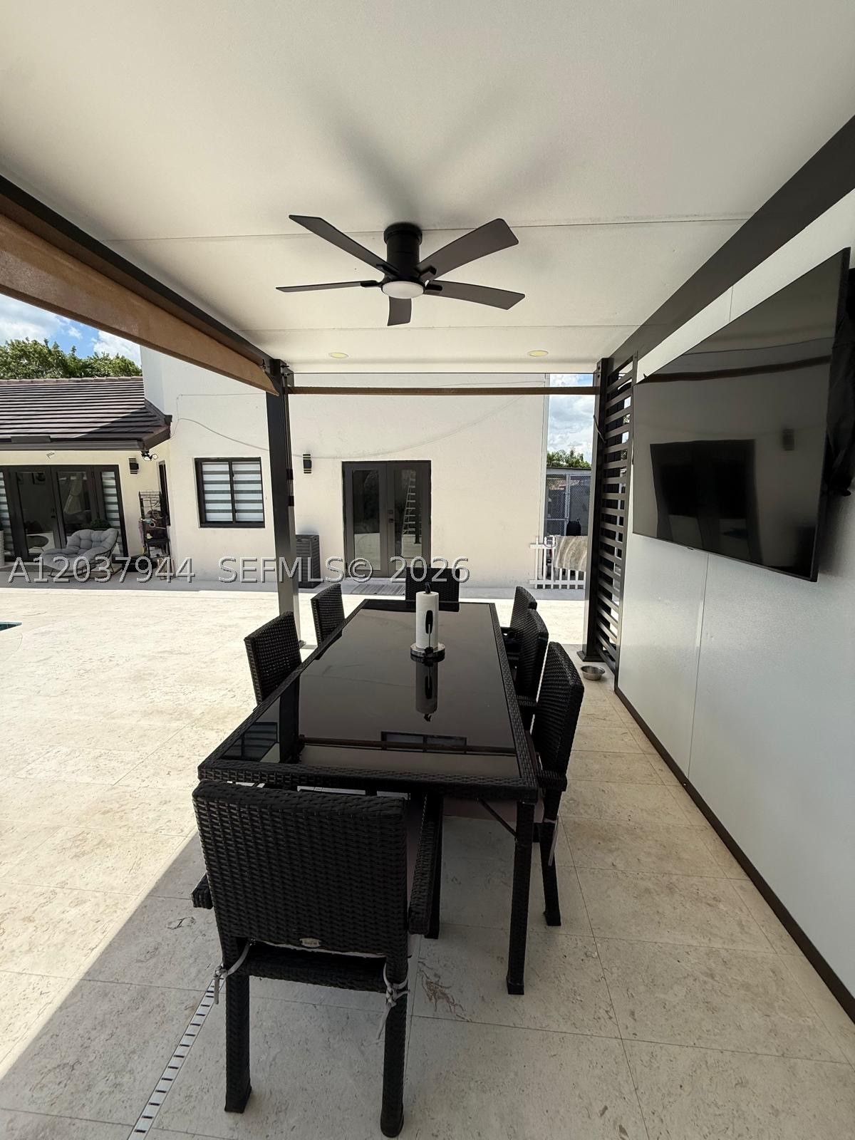G B ESTATES - Residential