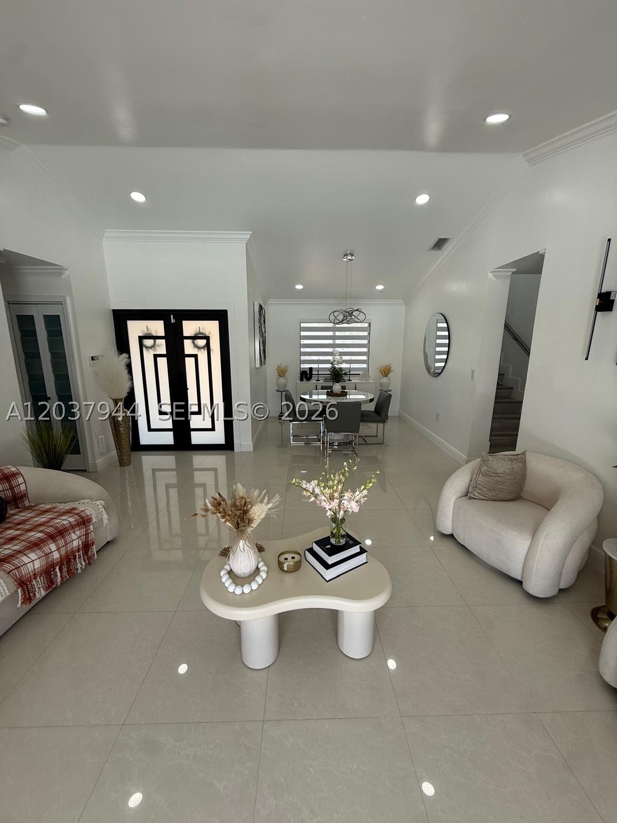 G B ESTATES - Residential