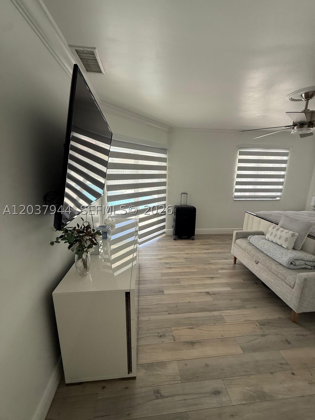 G B ESTATES - Residential