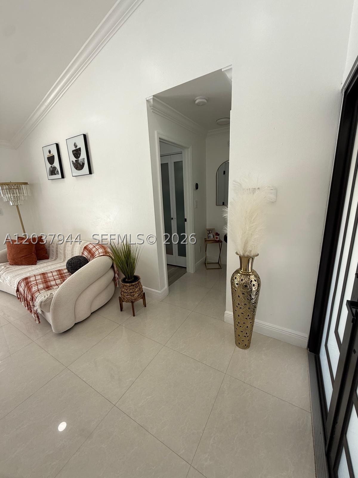 G B ESTATES - Residential