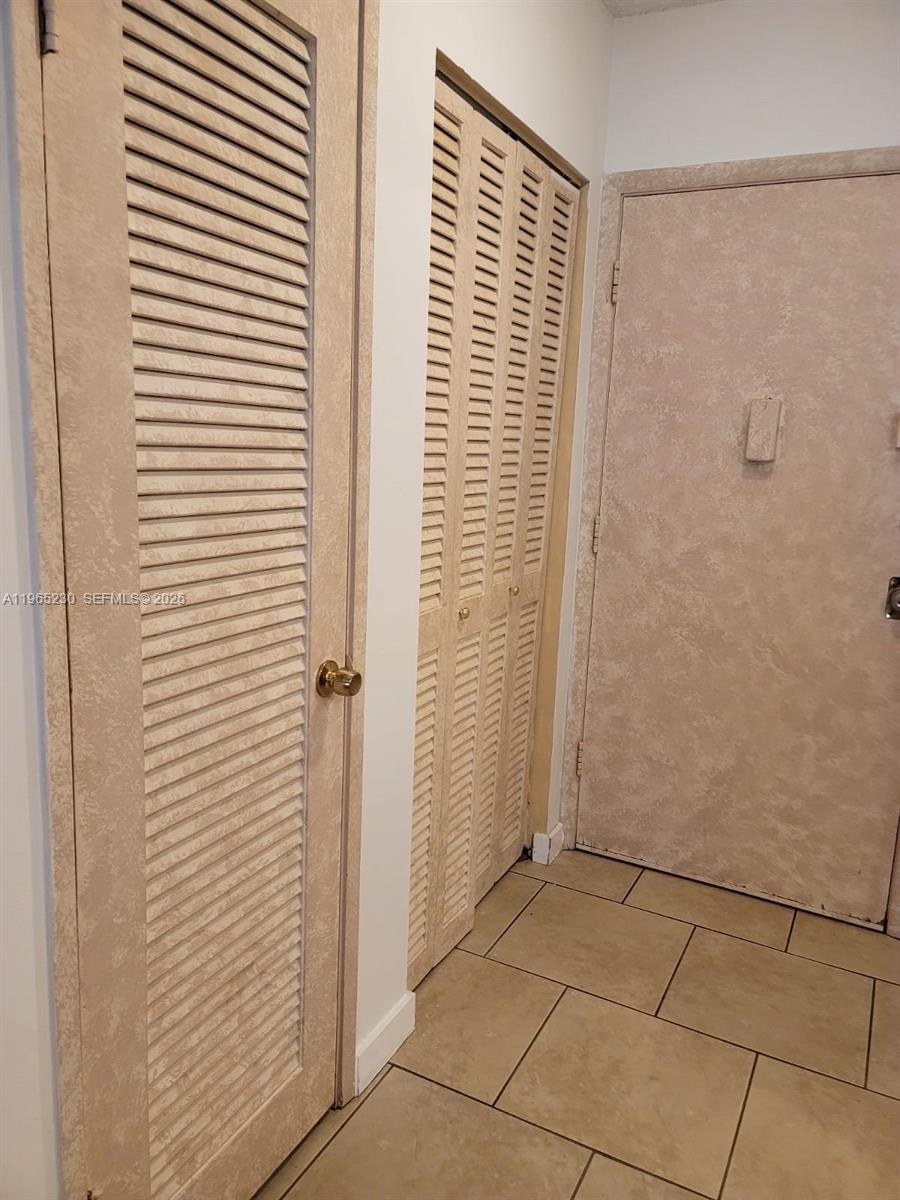 JADE WINDS GROUP BAMBOO G - Residential