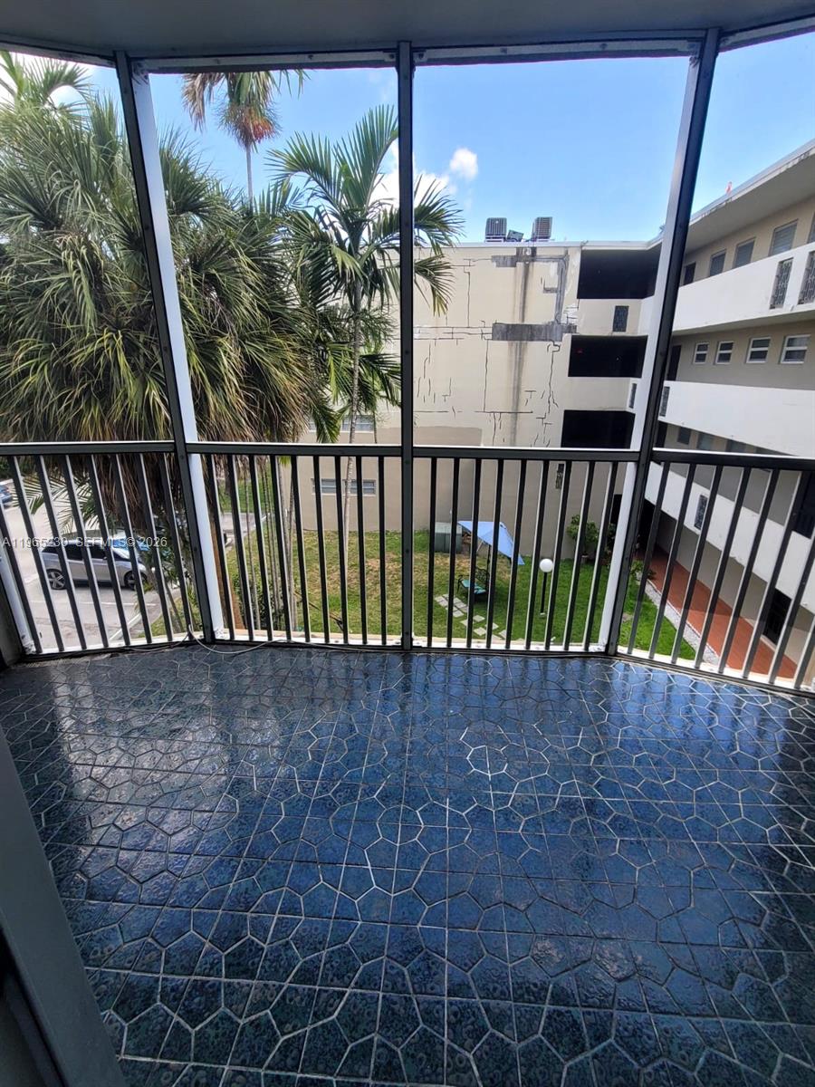 JADE WINDS GROUP BAMBOO G - Residential