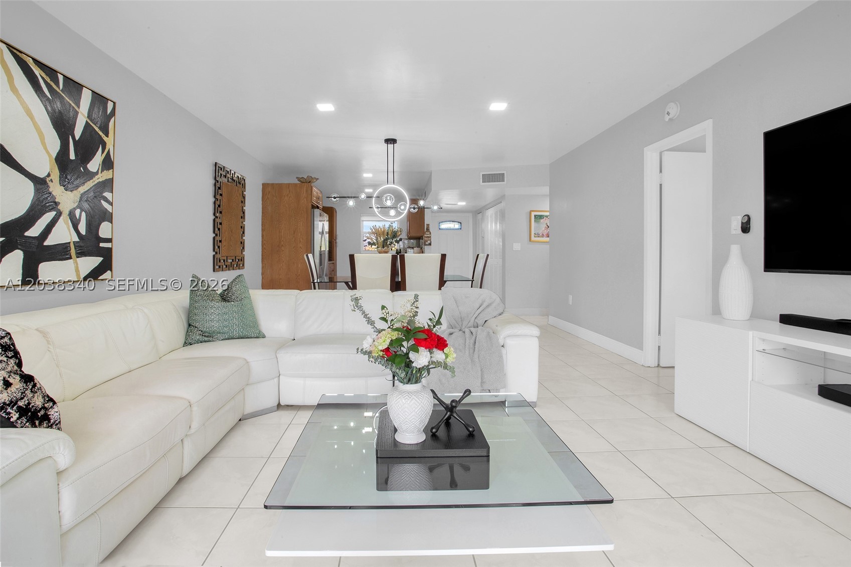 SANDS POINT CONDOMINIUM I - Residential