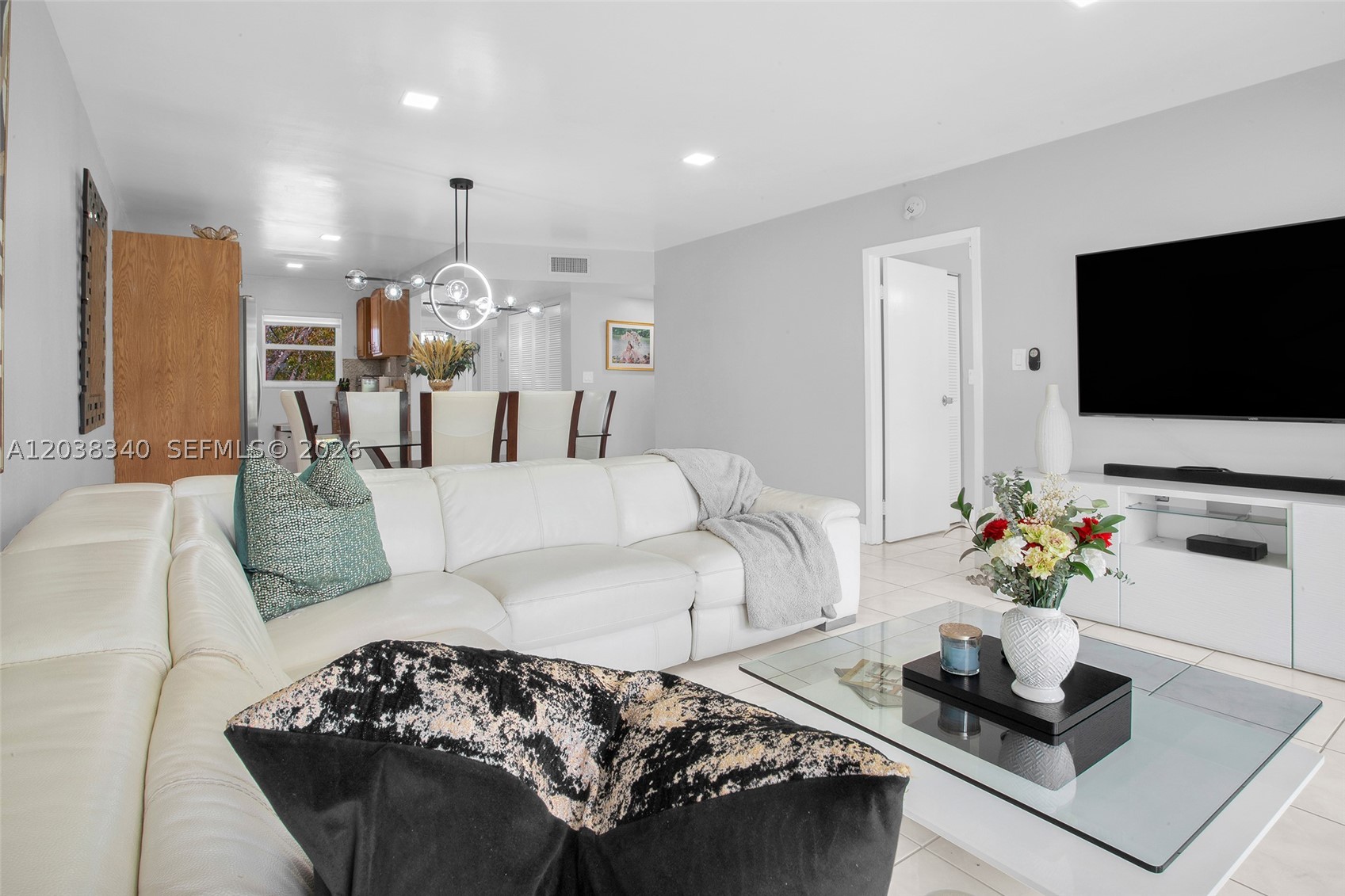 SANDS POINT CONDOMINIUM I - Residential