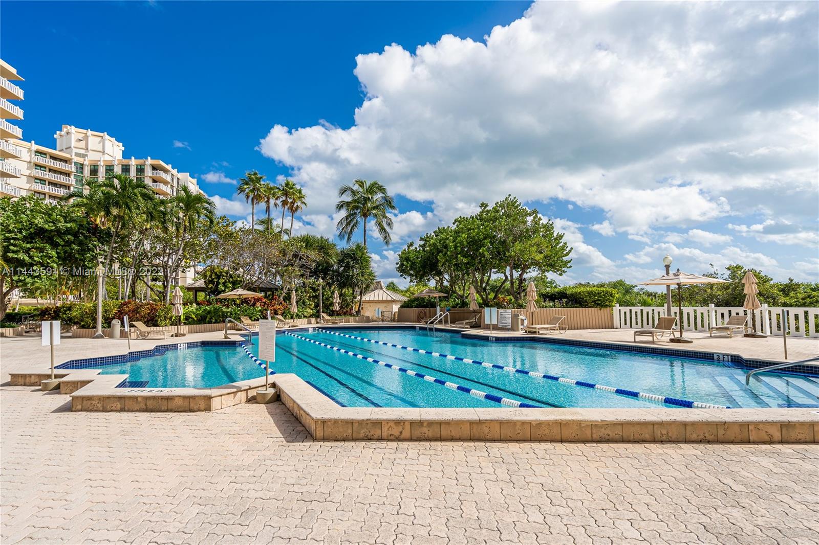 Towers of Key Biscayne CO - Residential