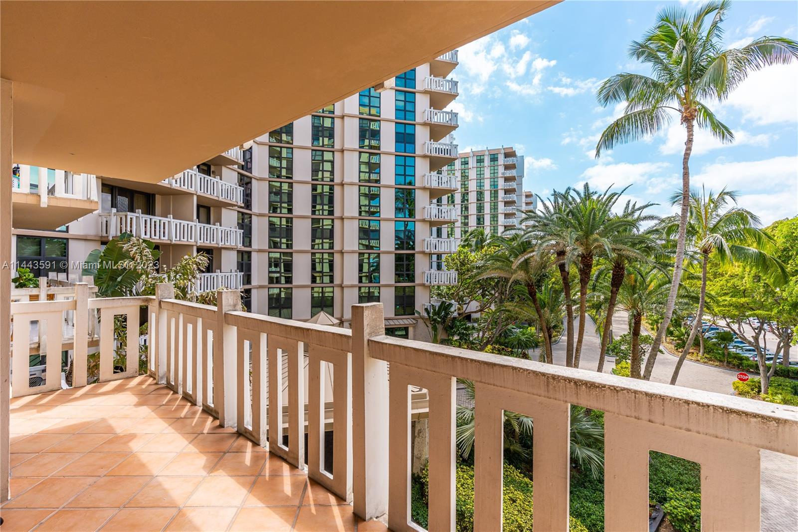 Towers of Key Biscayne CO - Residential