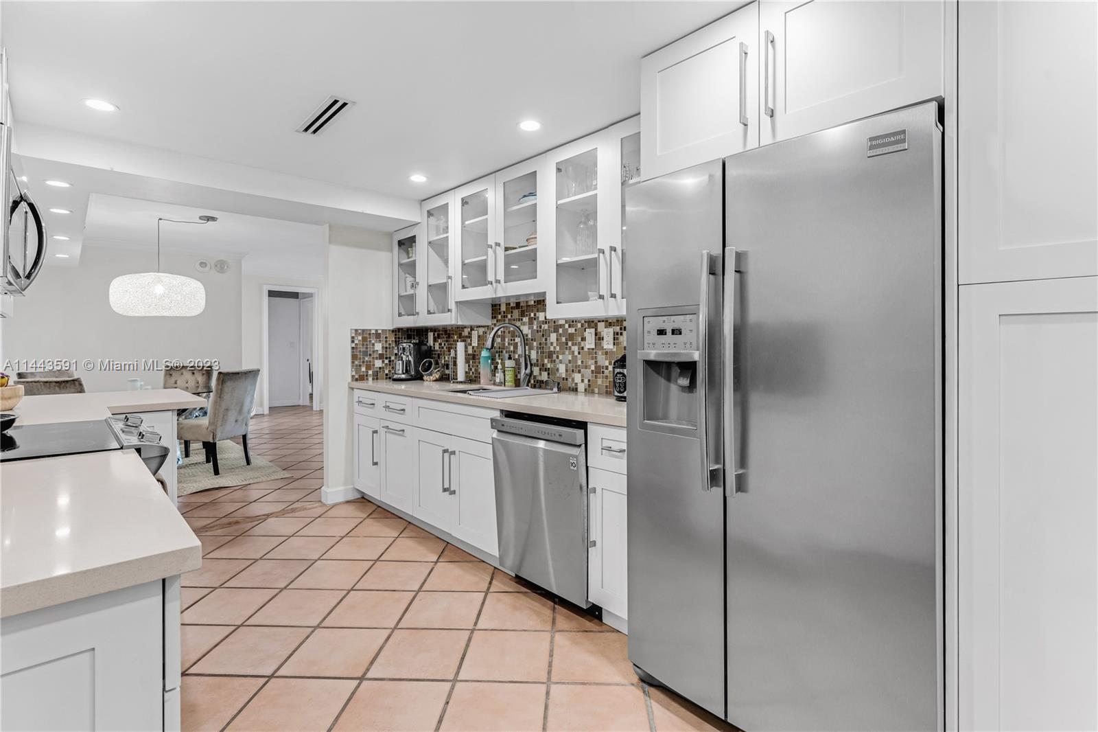 Towers of Key Biscayne CO - Residential