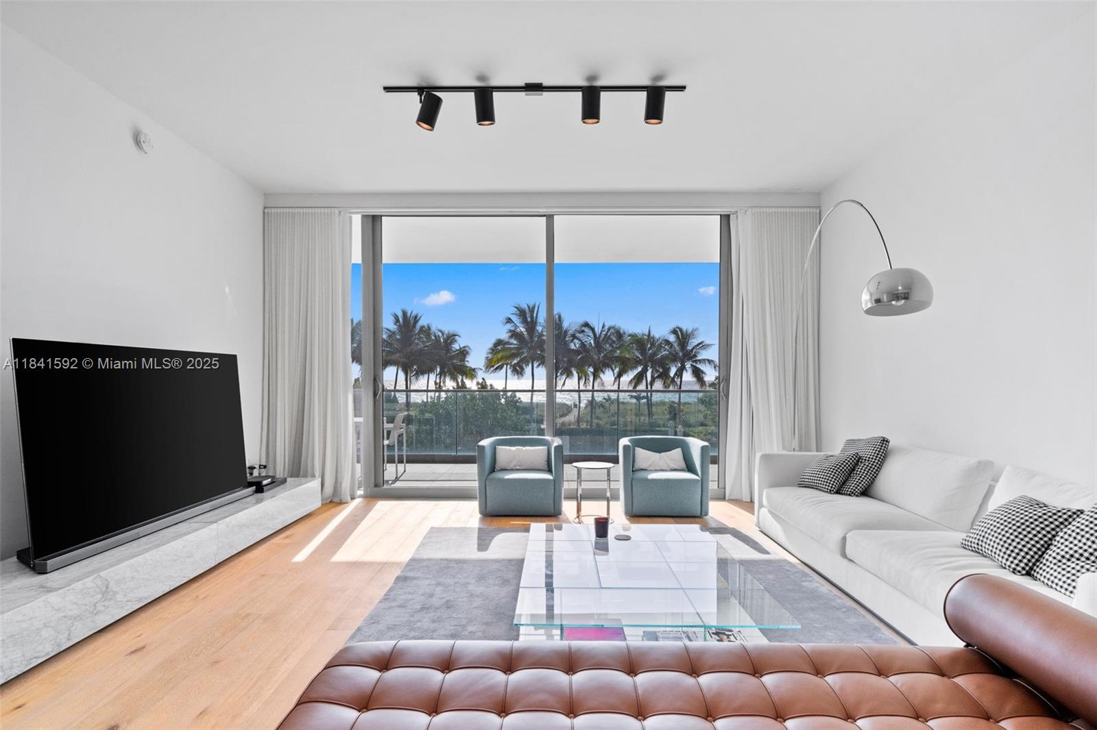 OCEANA BAL HARBOUR CONDO - Residential
