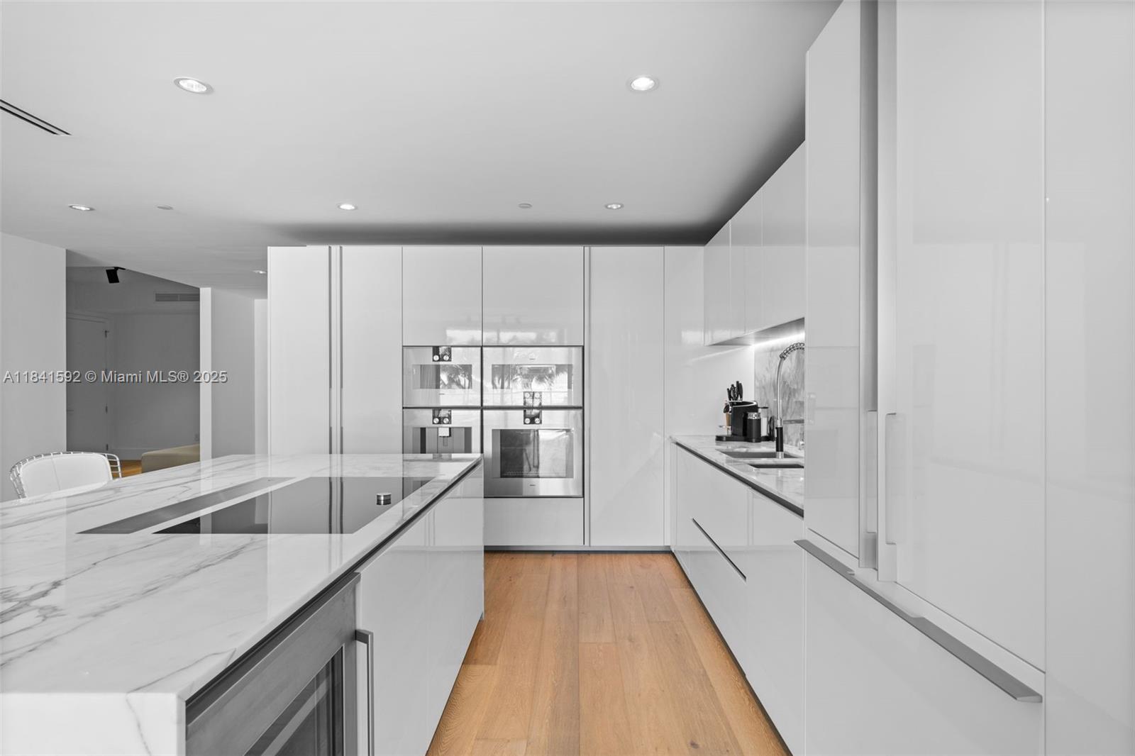 OCEANA BAL HARBOUR CONDO - Residential