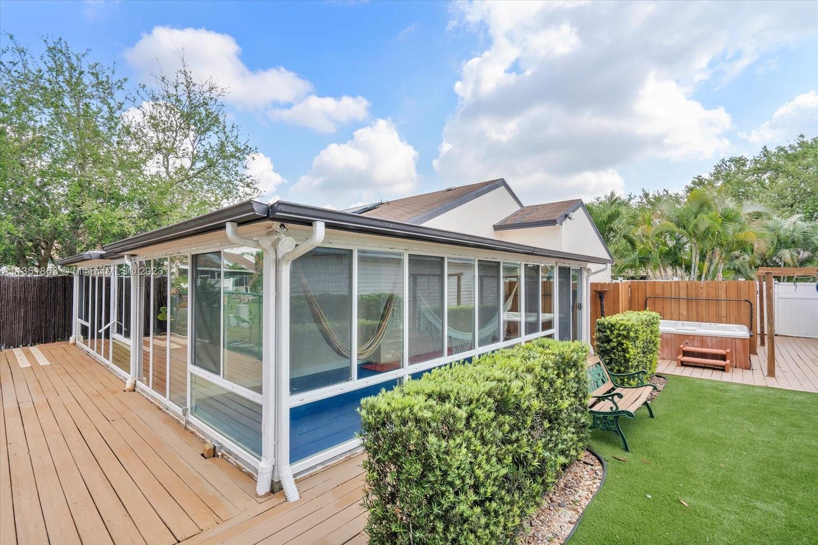 CINNAMON PLACE 1 - Residential