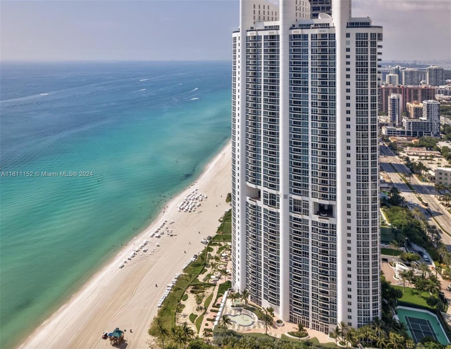 TRUMP ROYALE CONDO - Residential