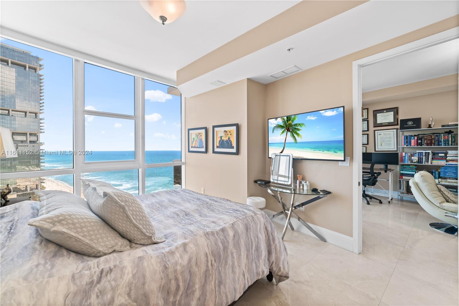 TRUMP ROYALE CONDO - Residential