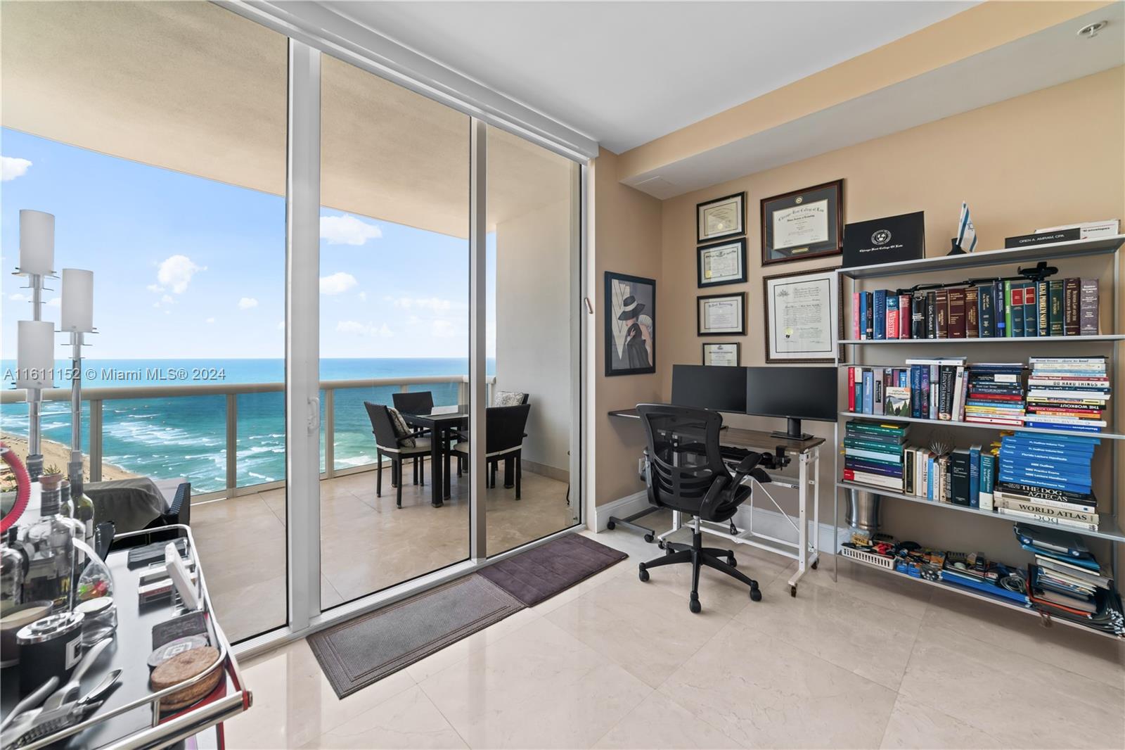 TRUMP ROYALE CONDO - Residential