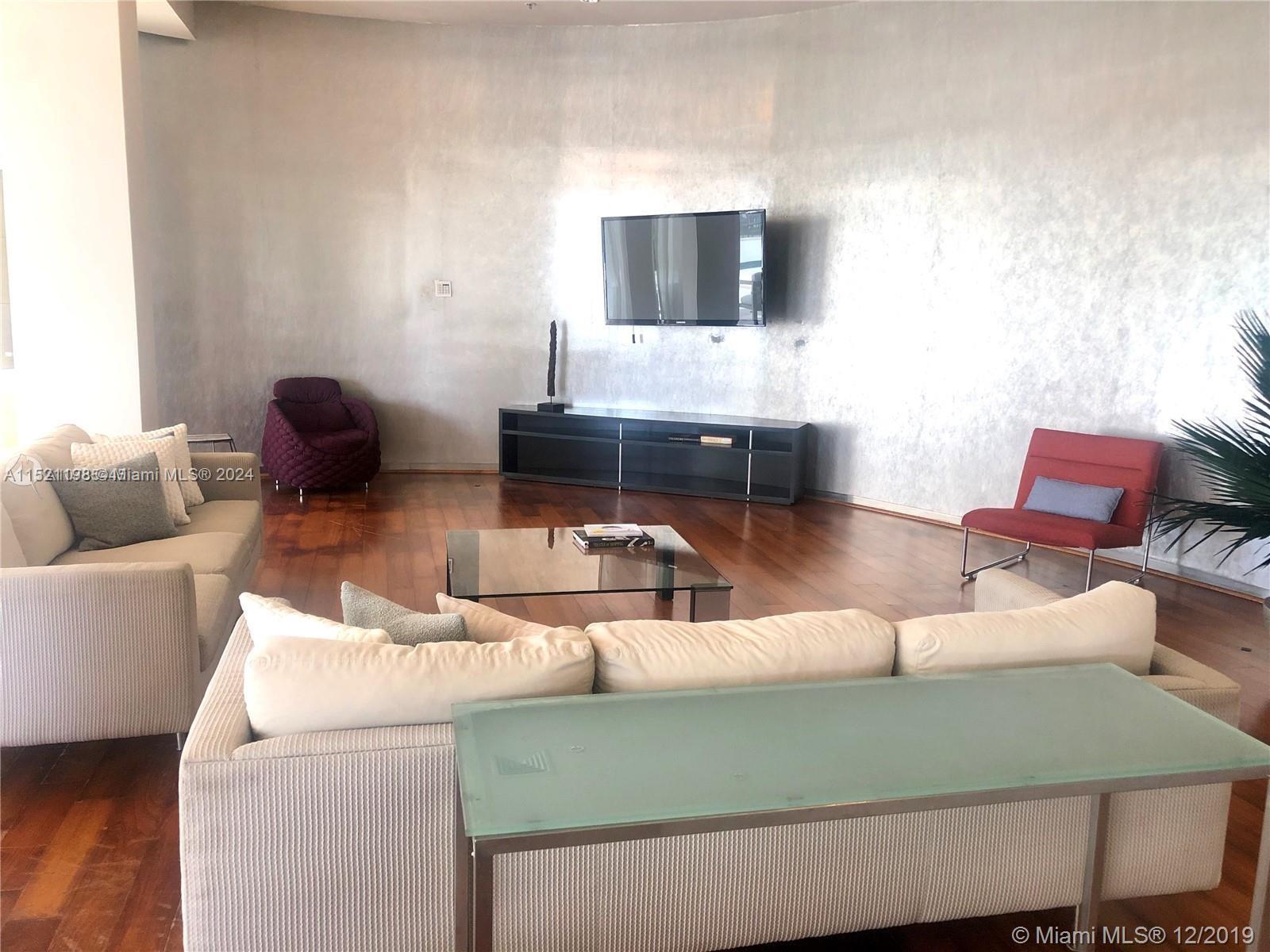 HARBOUR HOUSE - Residential
