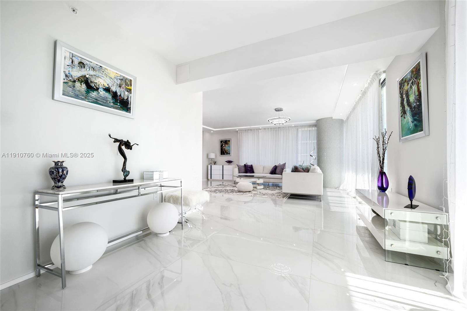 PARQUE TOWERS CONDO - Residential