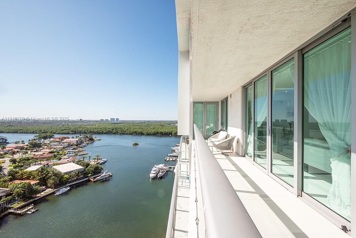 PARQUE TOWERS CONDO - Residential