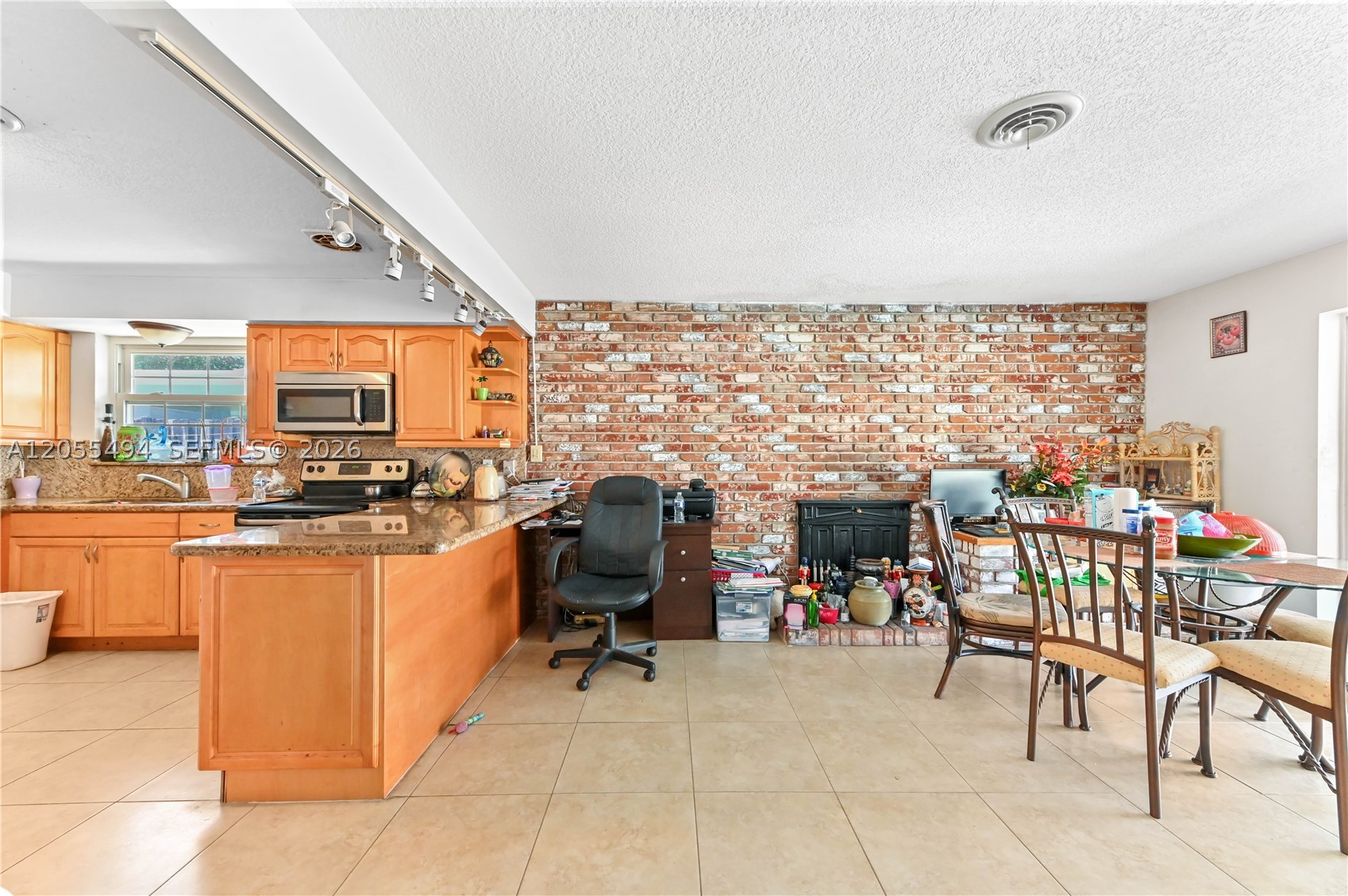WOODCREST - Residential