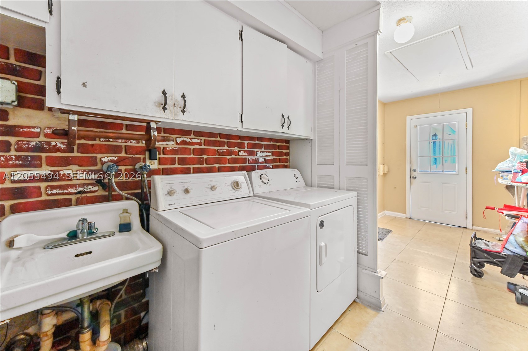 WOODCREST - Residential