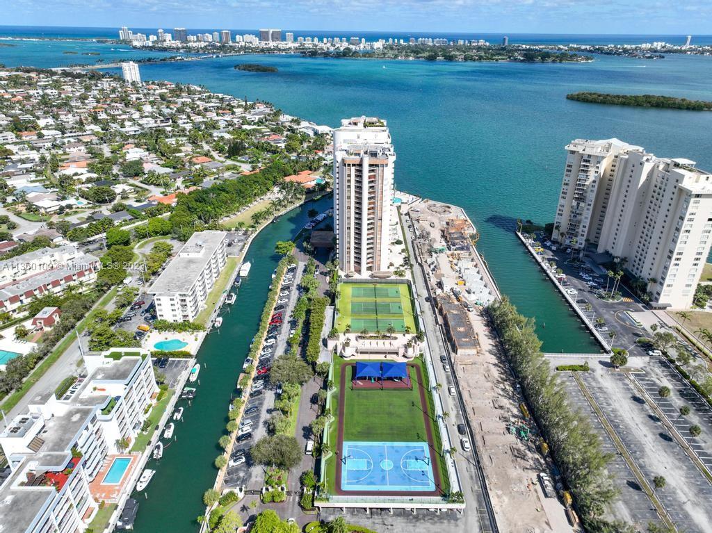 CRICKET CLUB CONDO - Residential