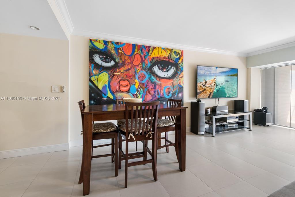 CRICKET CLUB CONDO - Residential