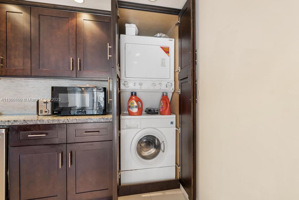 CRICKET CLUB CONDO - Residential