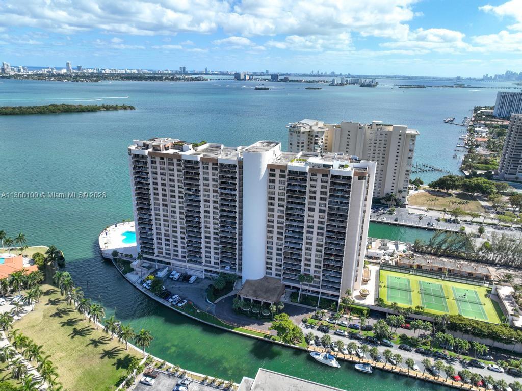CRICKET CLUB CONDO - Residential
