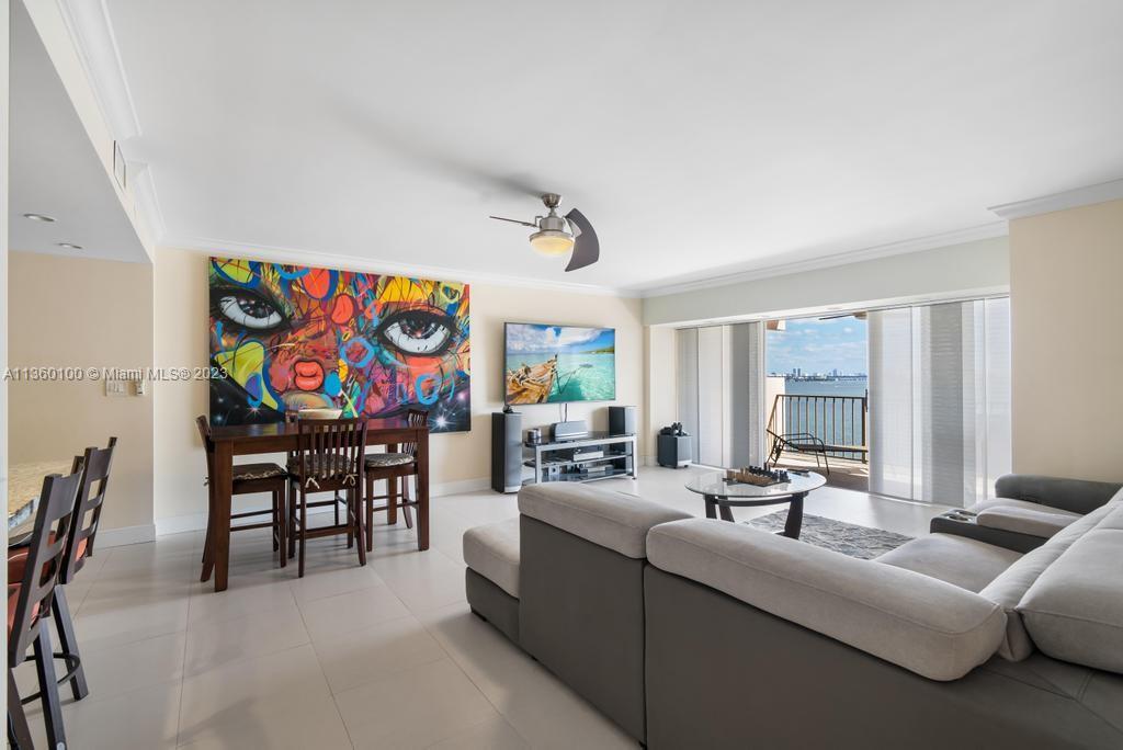 CRICKET CLUB CONDO - Residential