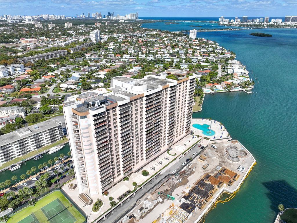 CRICKET CLUB CONDO - Residential