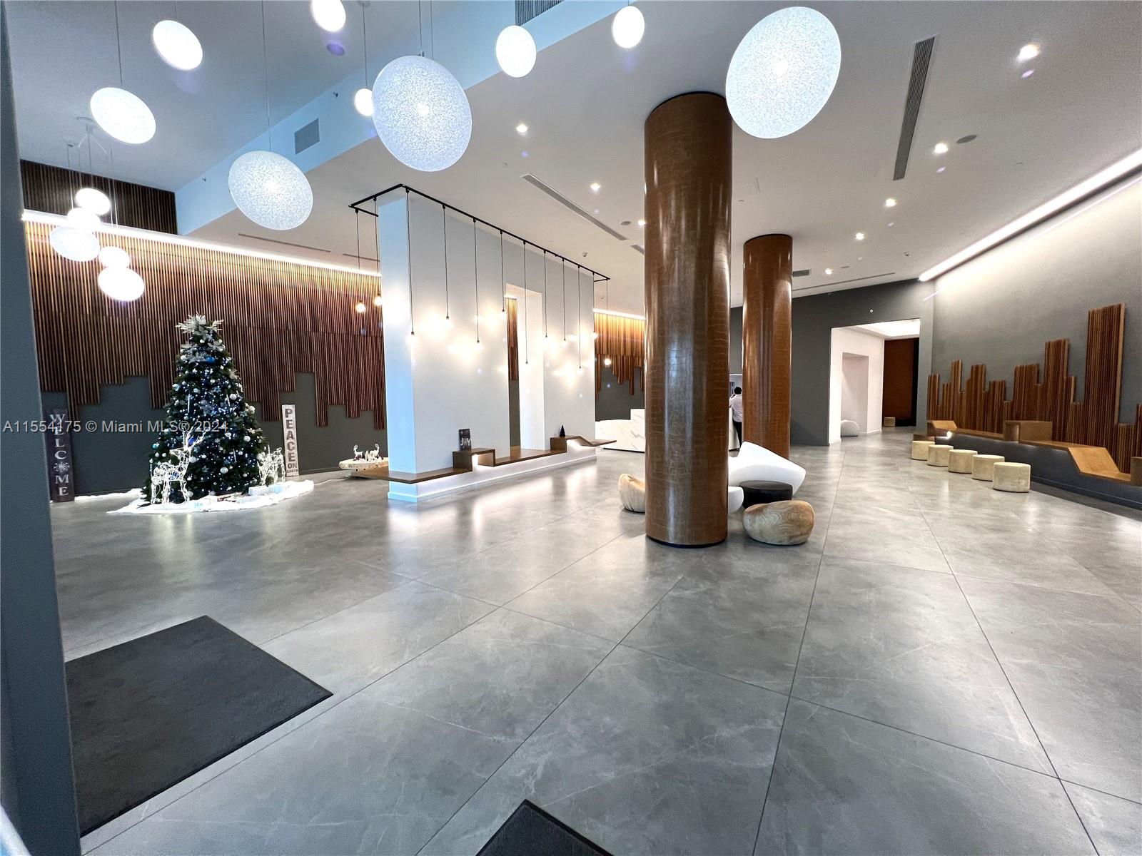 WIND CONDO - Residential