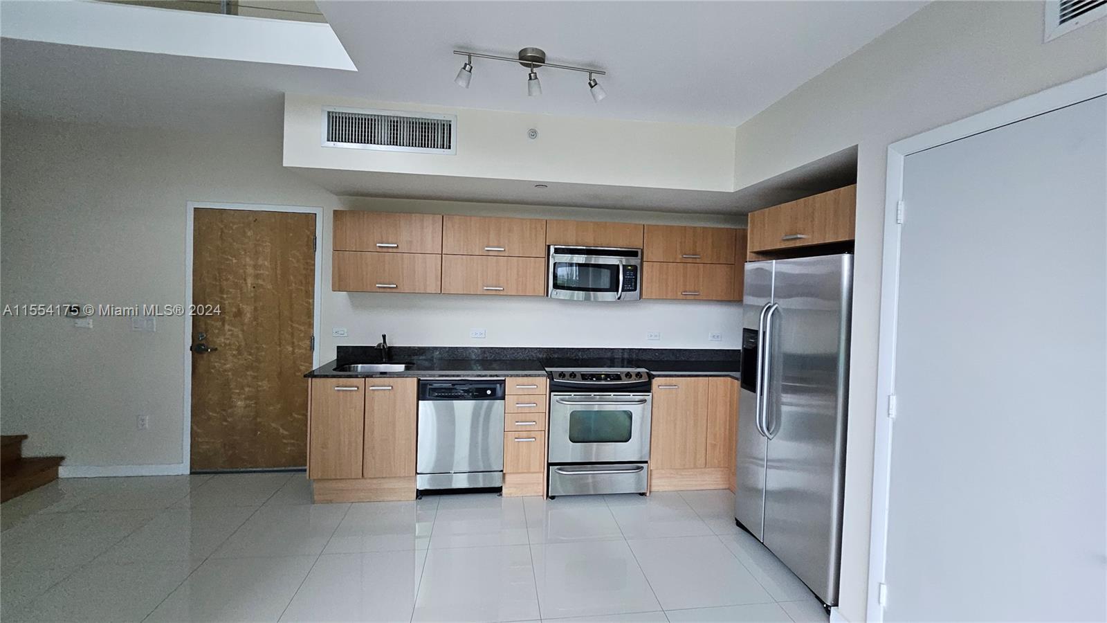 WIND CONDO - Residential