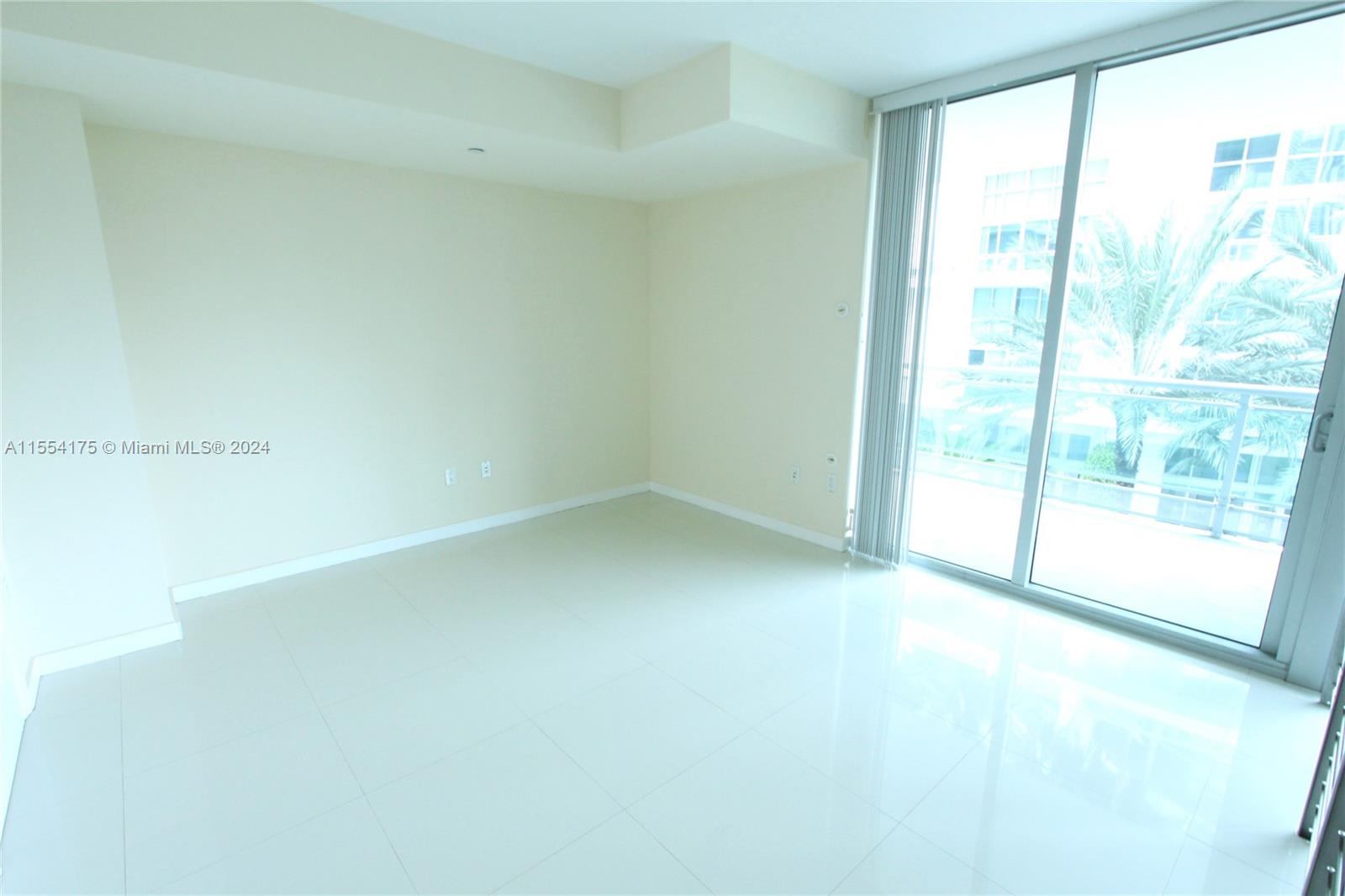 WIND CONDO - Residential
