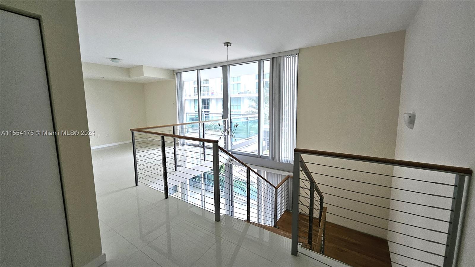 WIND CONDO - Residential