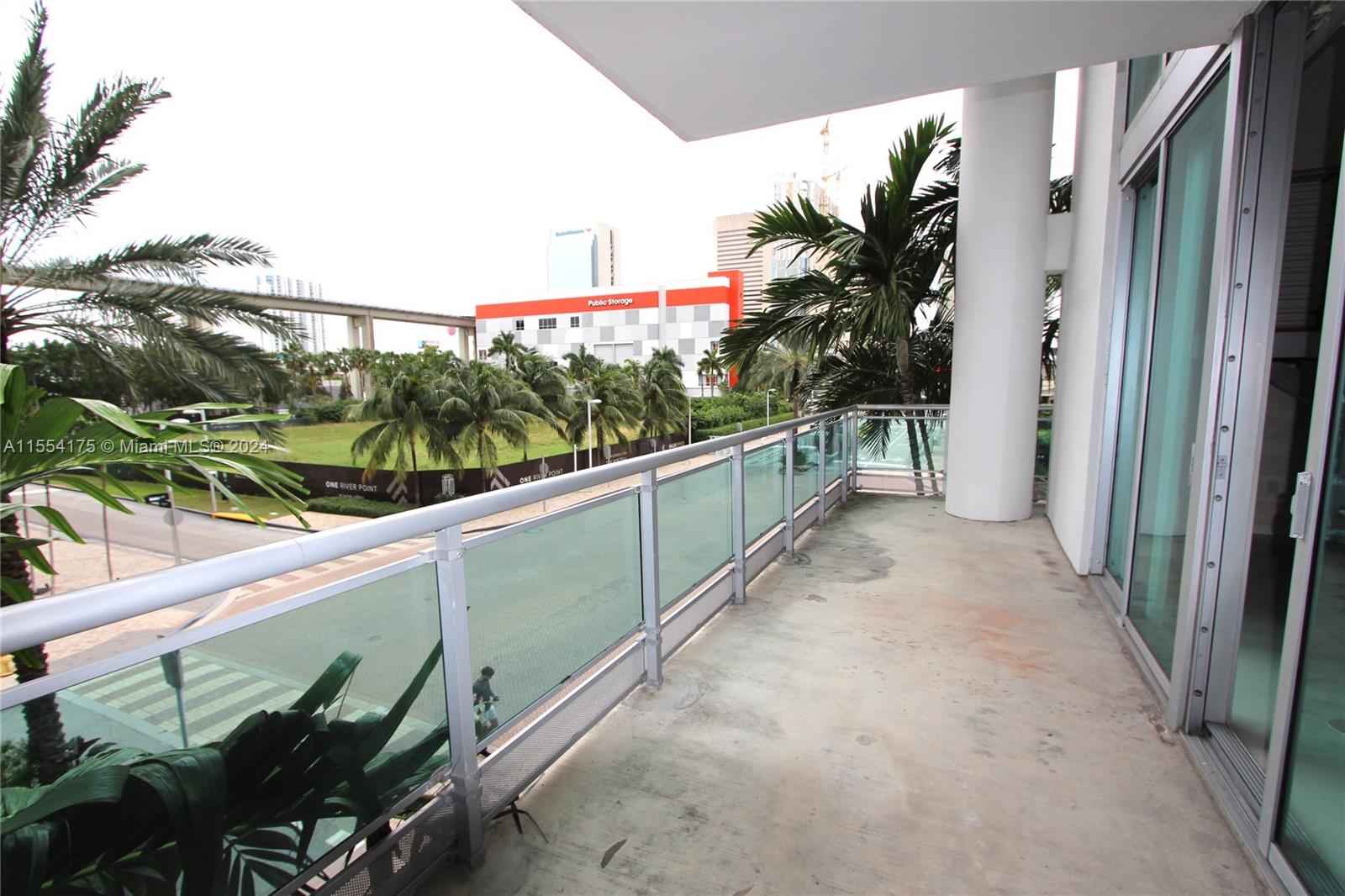 WIND CONDO - Residential