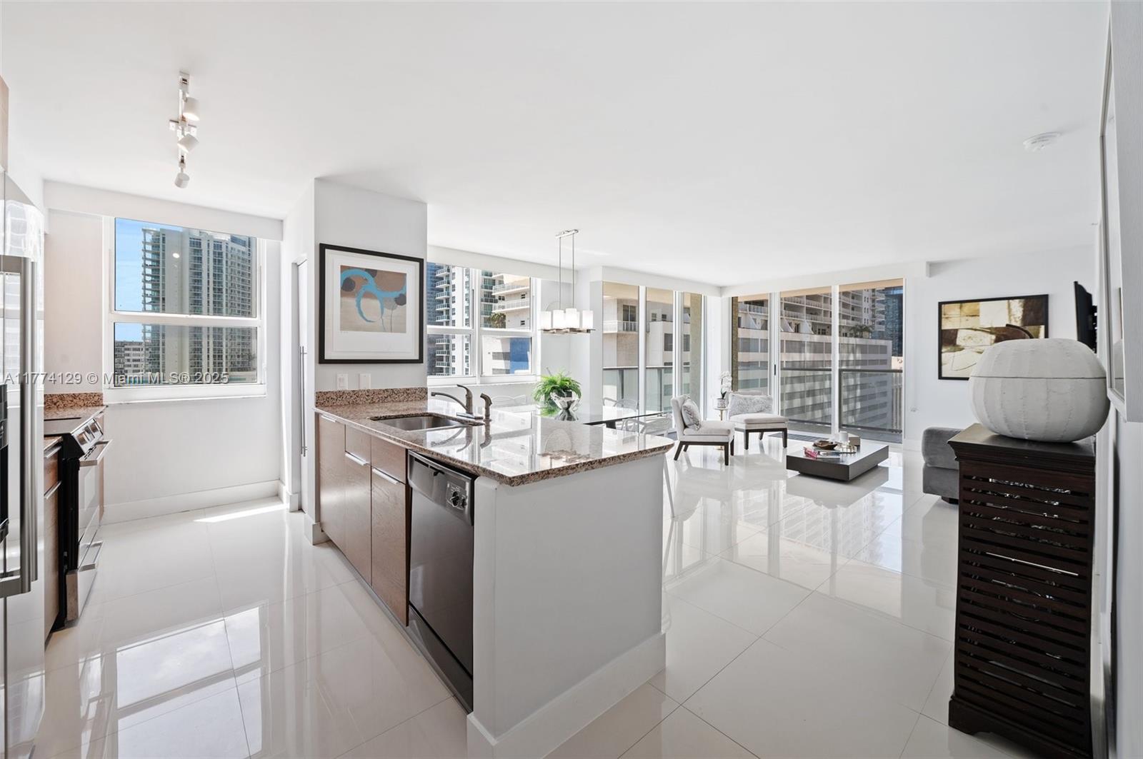THE MARK ON BRICKELL COND - Residential Lease