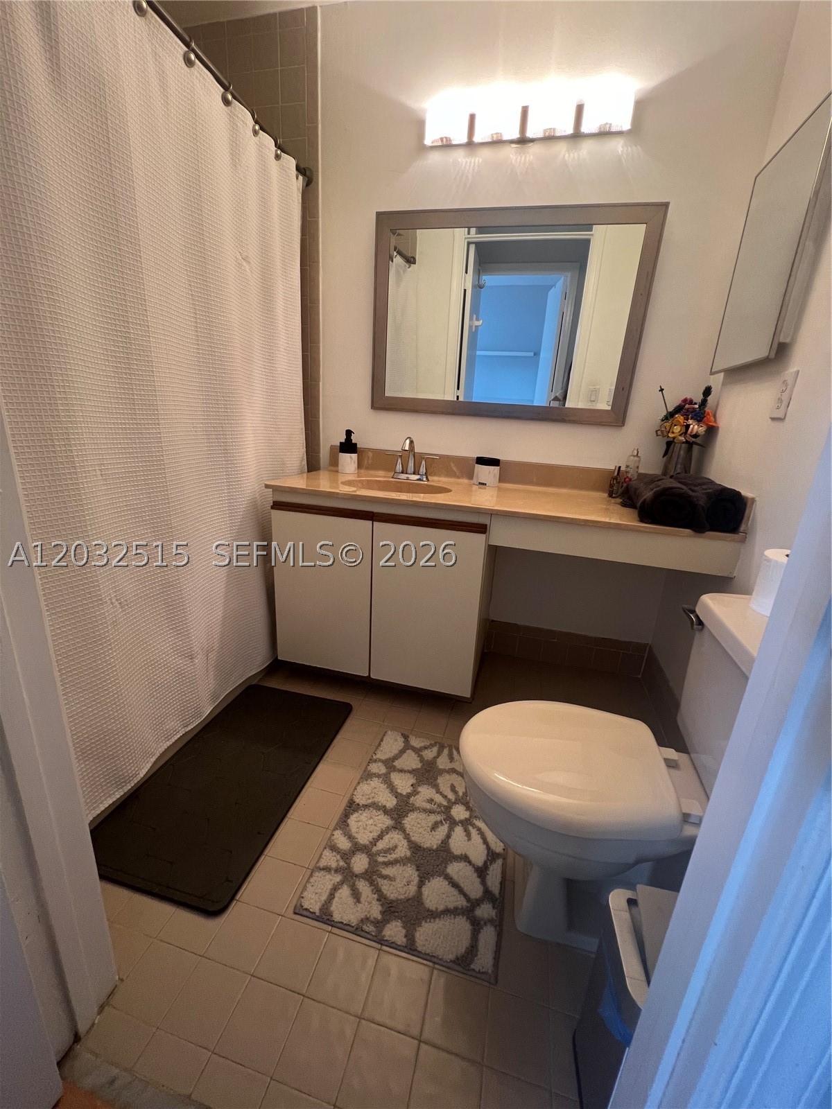 REPUBLIC SQUARE CONDO - Residential