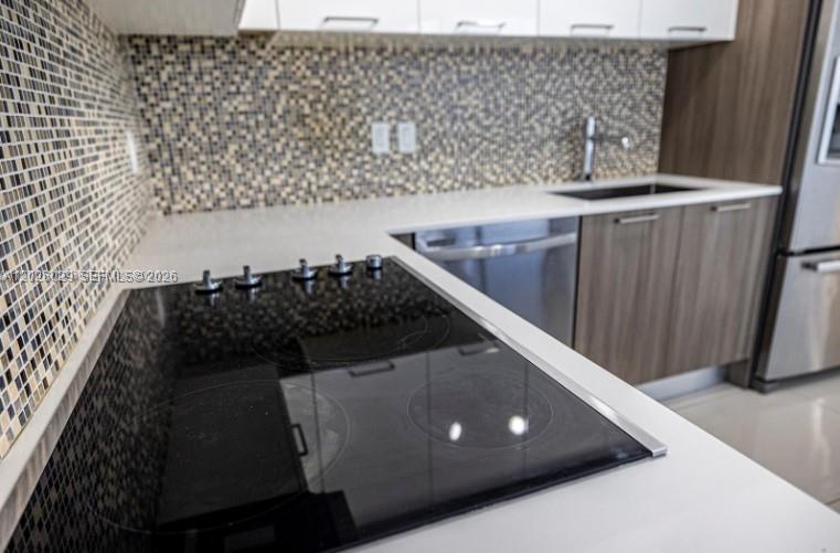 5252 PASEO CONDO - Residential Lease