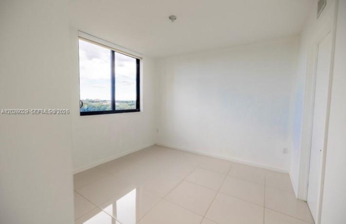 5252 PASEO CONDO - Residential Lease