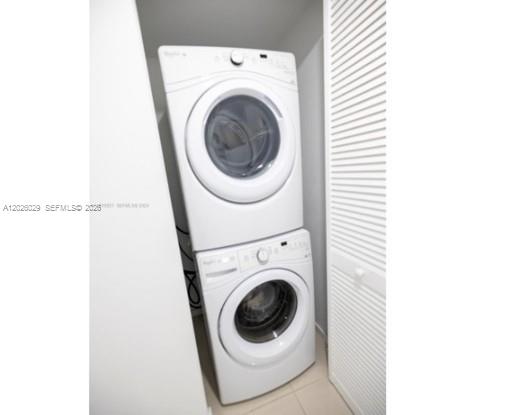 5252 PASEO CONDO - Residential Lease