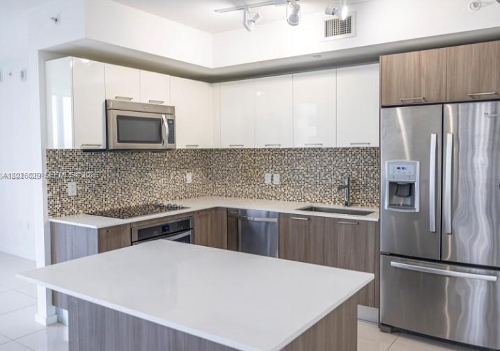5252 PASEO CONDO - Residential Lease
