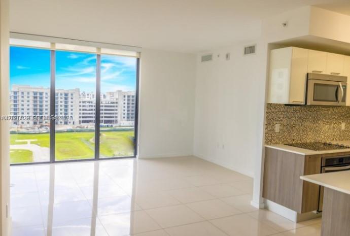 5252 PASEO CONDO - Residential Lease