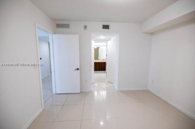 5252 PASEO CONDO - Residential Lease